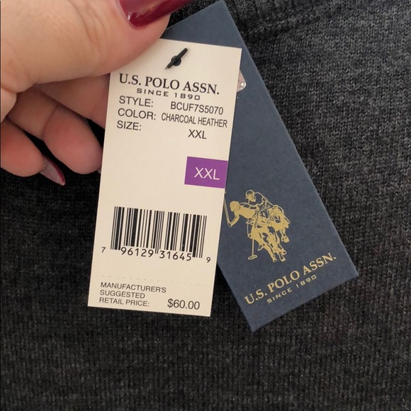 NWT Men’s Grey V-neck Sweater - Picture 5 of 5